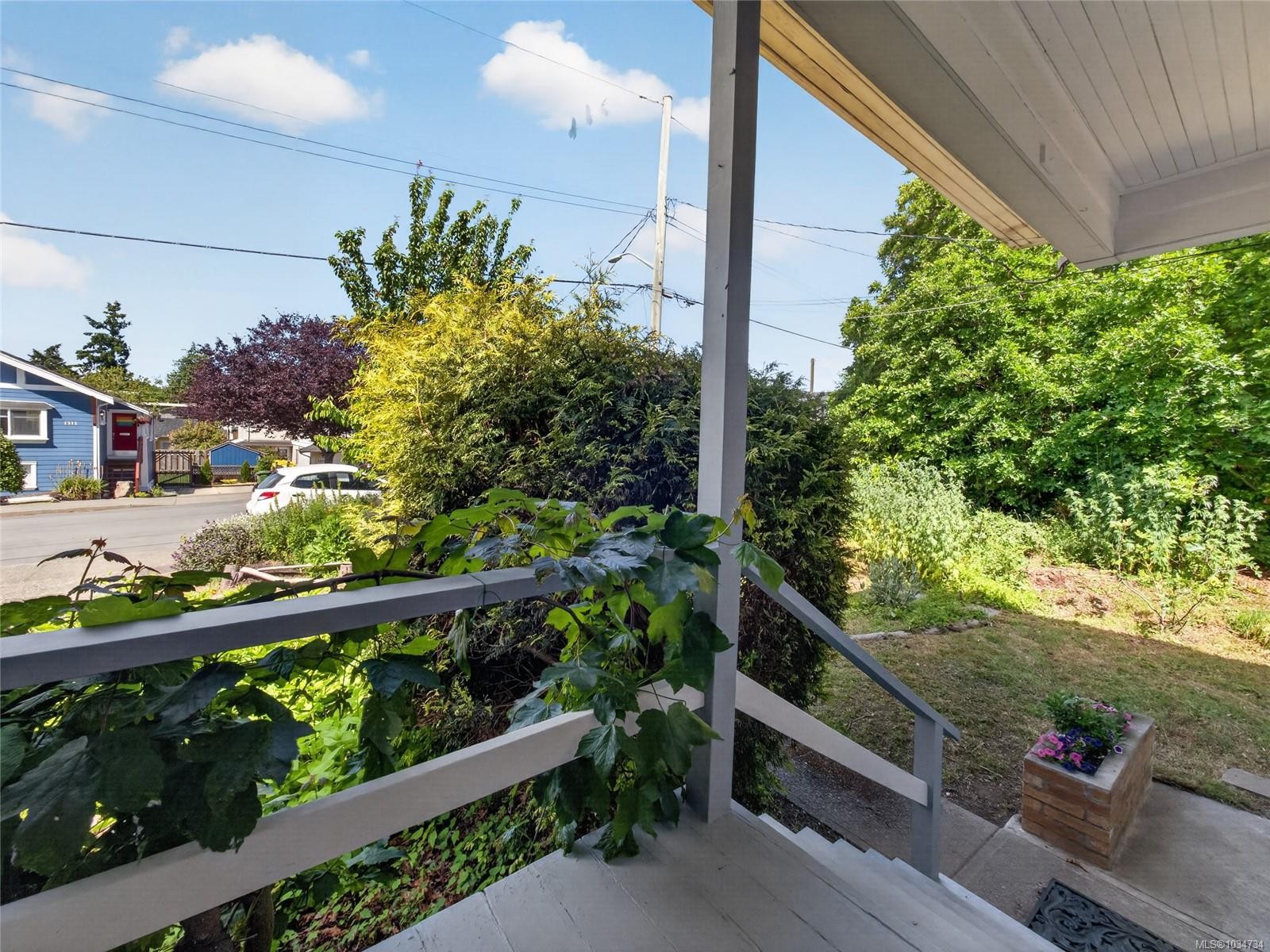 1215 Queens Ave, Victoria, BC