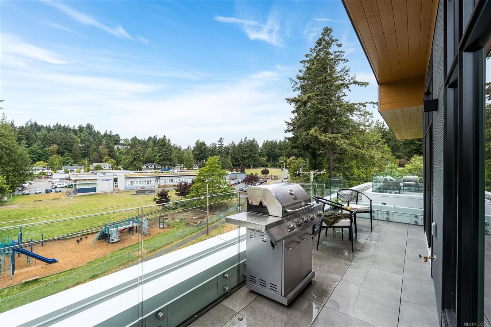 #Ph 403-5229 Cordova Bay Rd, Saanich, BC - Outdoor With View