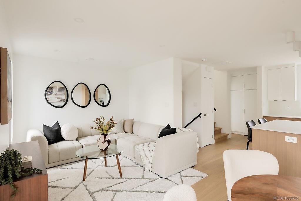 #3-2268 Bowker Ave, Oak Bay, BC