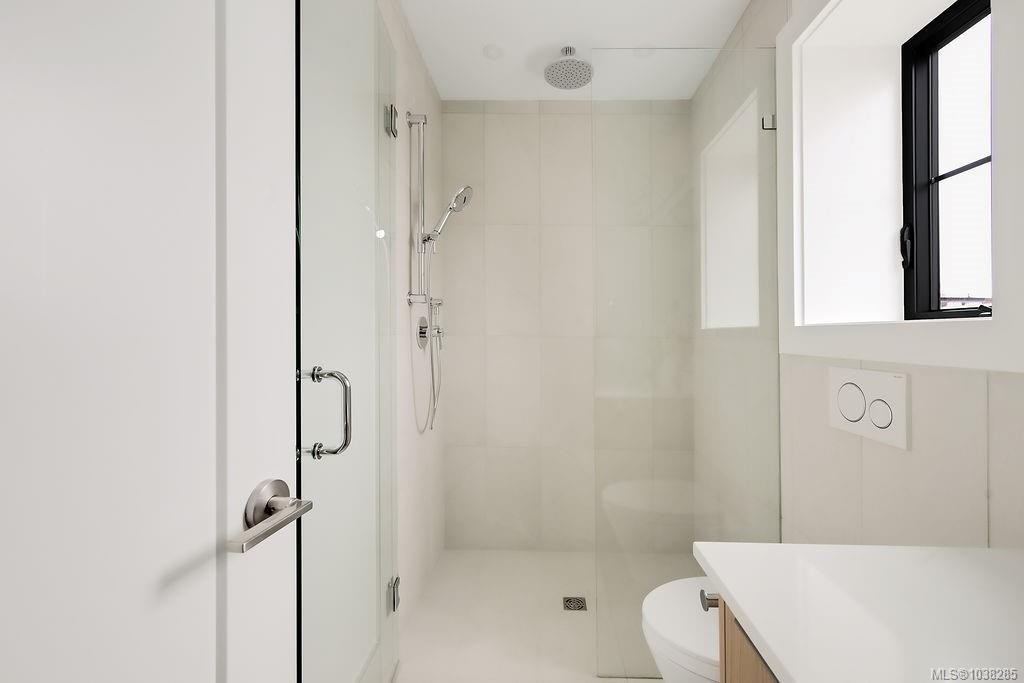 #3-2268 Bowker Ave, Oak Bay, BC