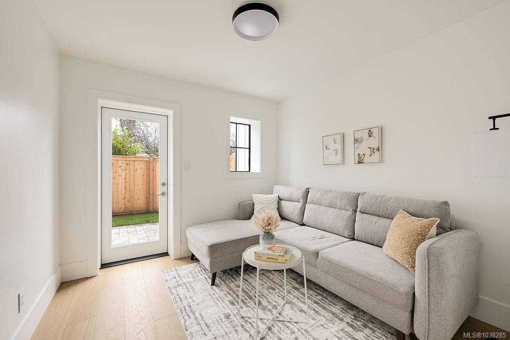 #3-2268 Bowker Ave, Oak Bay, BC