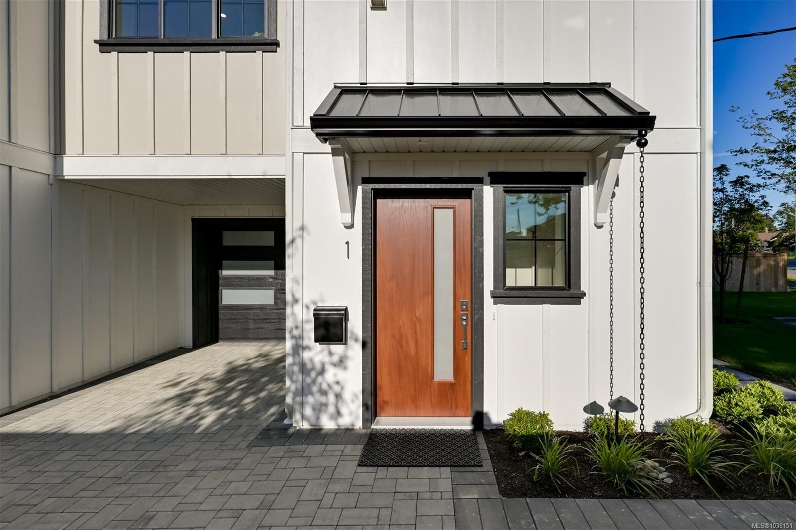 #1-2268 Bowker Ave, Oak Bay, BC
