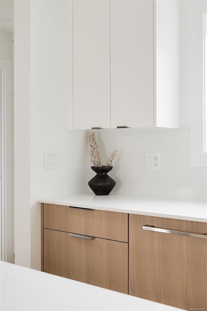 #1-2268 Bowker Ave, Oak Bay, BC