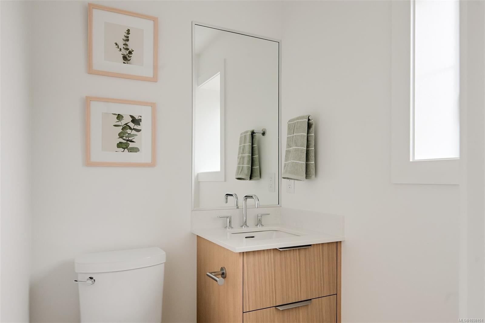 #1-2268 Bowker Ave, Oak Bay, BC