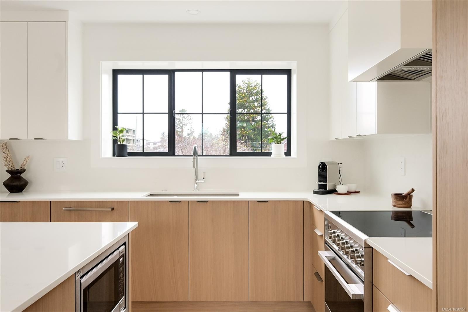 #1-2268 Bowker Ave, Oak Bay, BC