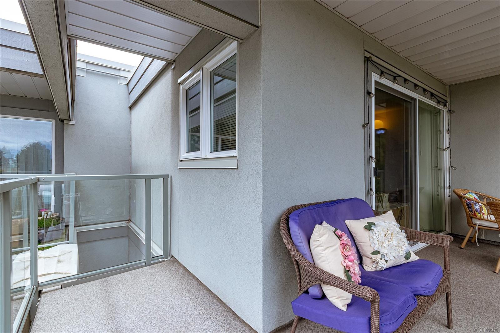 #411-2022 Foul Bay Rd, Victoria, BC - Outdoor With Deck Patio Veranda With Exterior