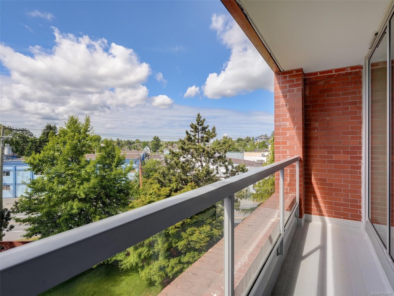 #501-327 Maitland St, Victoria, BC - Outdoor With Balcony With View