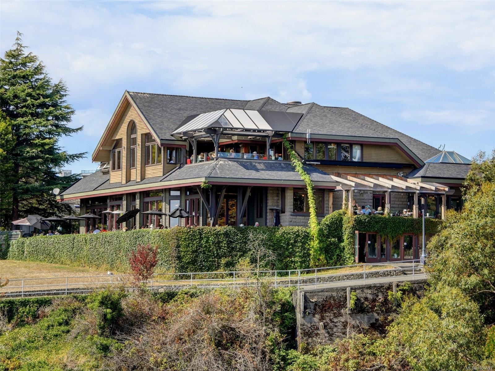 #501-327 Maitland St, Victoria, BC - Outdoor With Facade