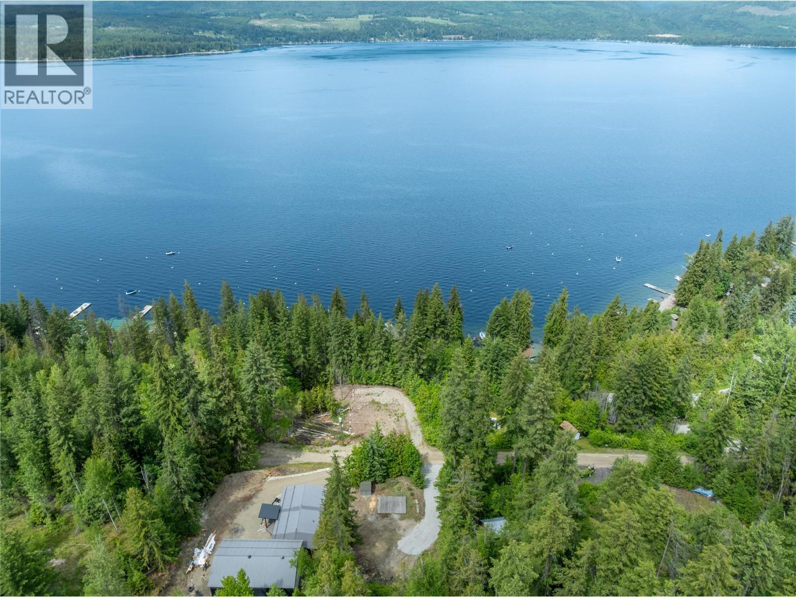 walking distance to the lake - 3950 Short Road, Eagle Bay, BC