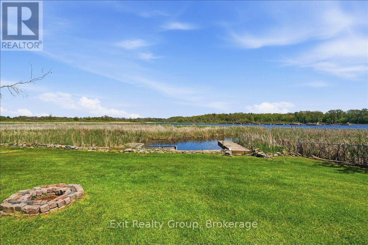33 Willow Point Road, Brighton, ON - Outdoor With View