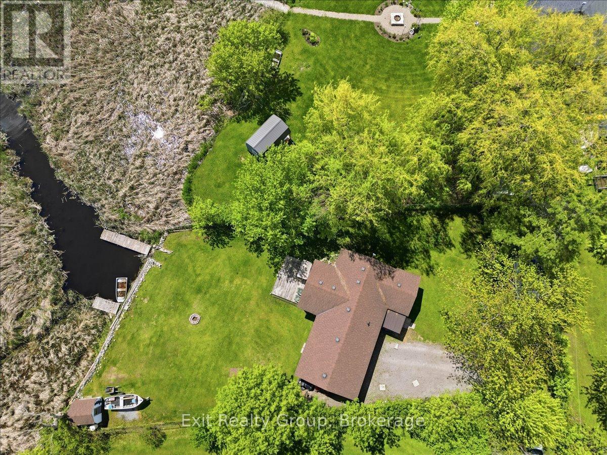 33 Willow Point Road, Brighton, ON - Outdoor