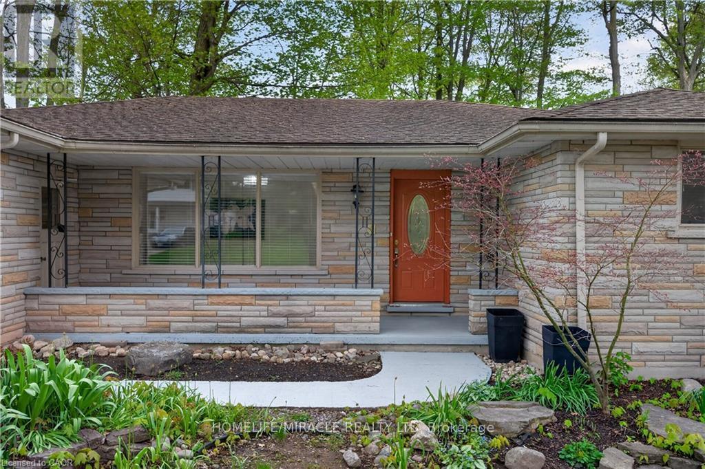 217 Pinegrove Crescent, Waterloo, ON - Outdoor