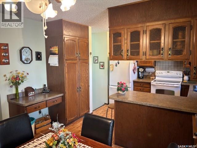149 Garvin Crescent, Canora, SK - Indoor Photo Showing Kitchen
