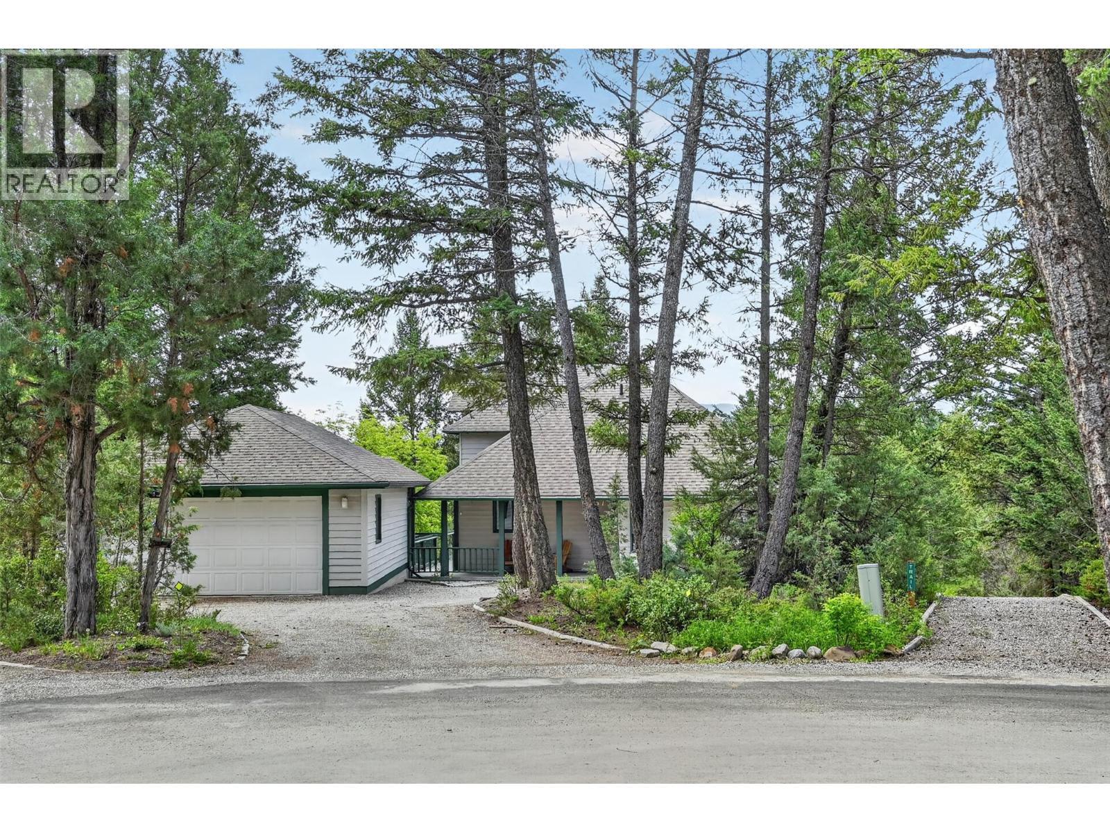 1067 Timberhill Place, Windermere, BC - Outdoor
