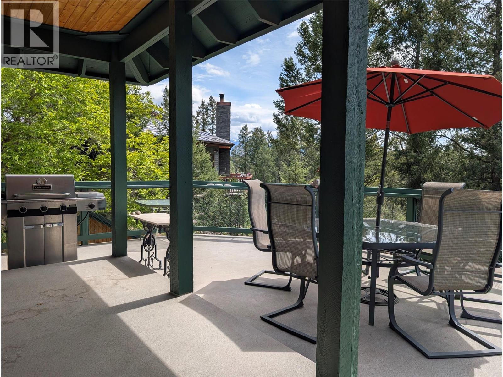 1067 Timberhill Place, Windermere, BC - Outdoor