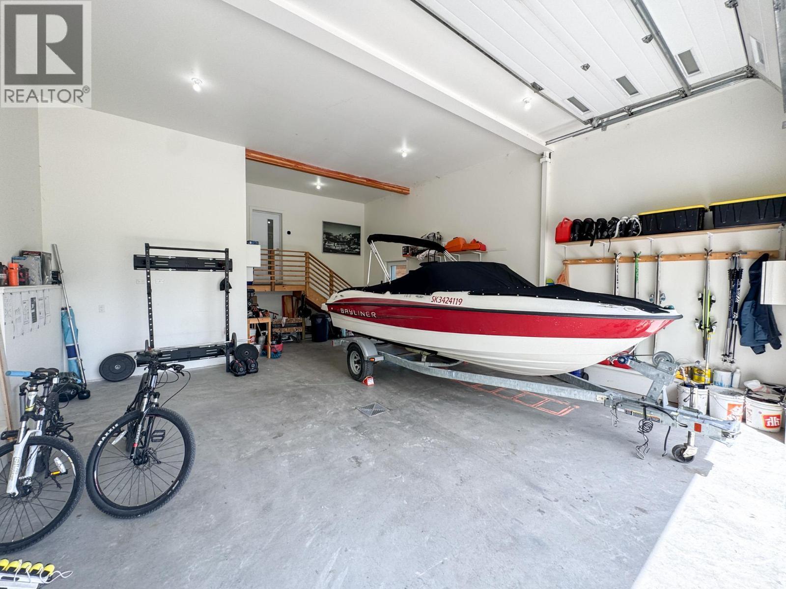 4615 Rowan Street, Windermere, BC - Indoor Photo Showing Gym Room