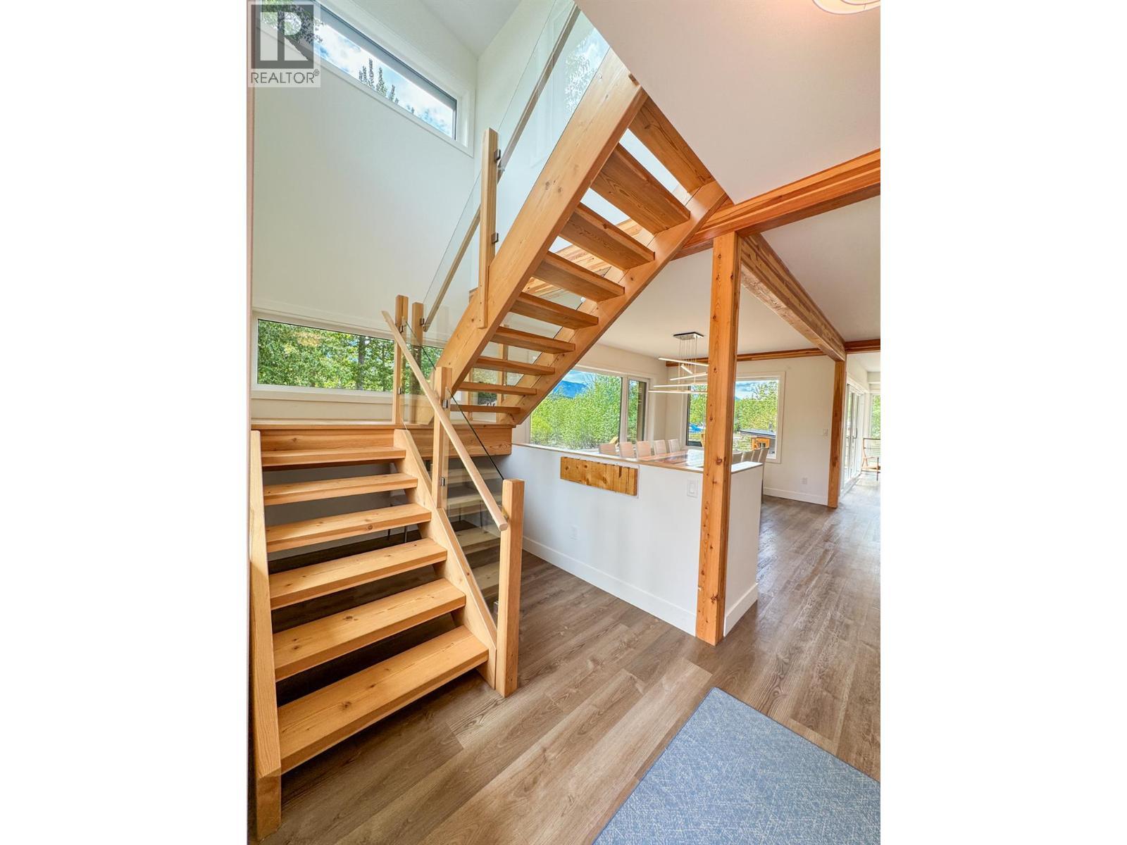 4615 Rowan Street, Windermere, BC - Indoor Photo Showing Other Room