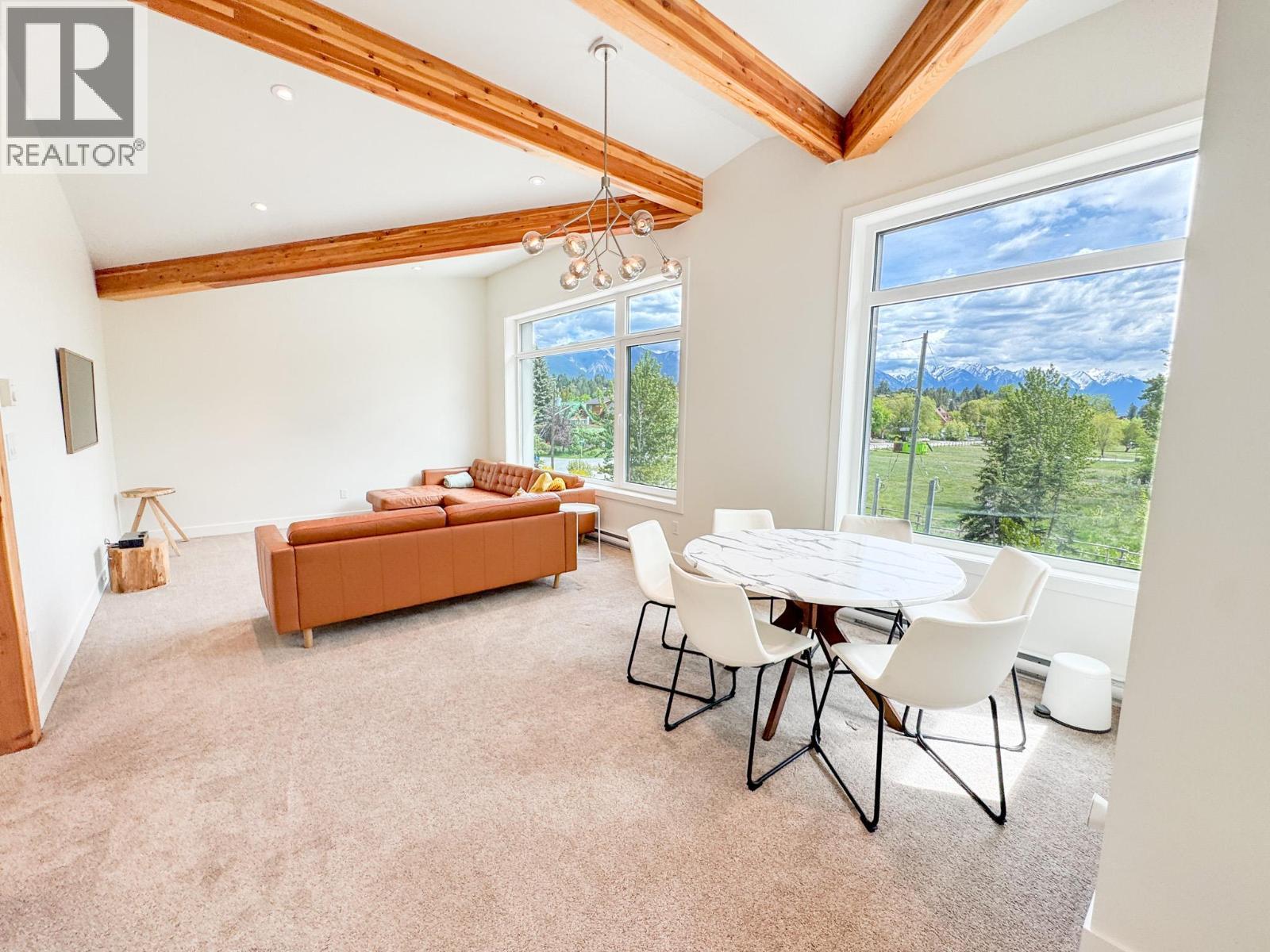 4615 Rowan Street, Windermere, BC - Indoor