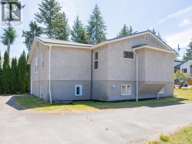 5198 Manson Ave, Powell River, BC