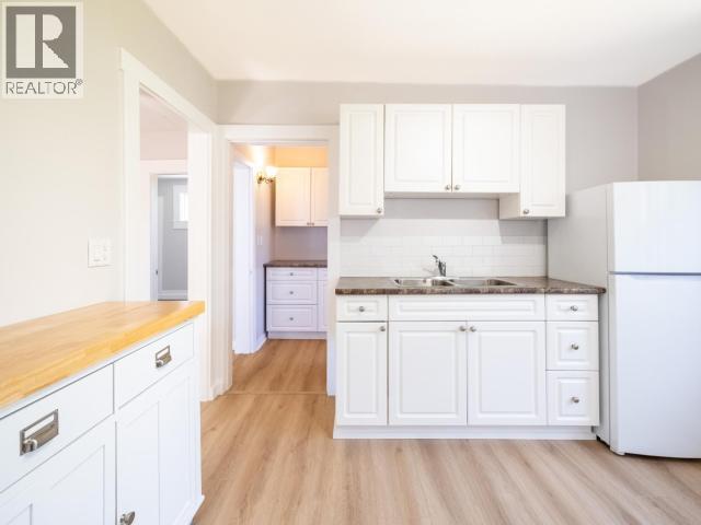 5198 Manson Ave, Powell River, BC