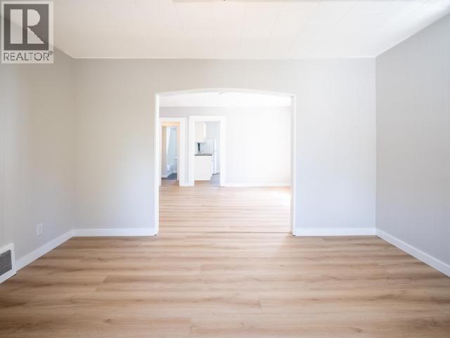 5198 Manson Ave, Powell River, BC