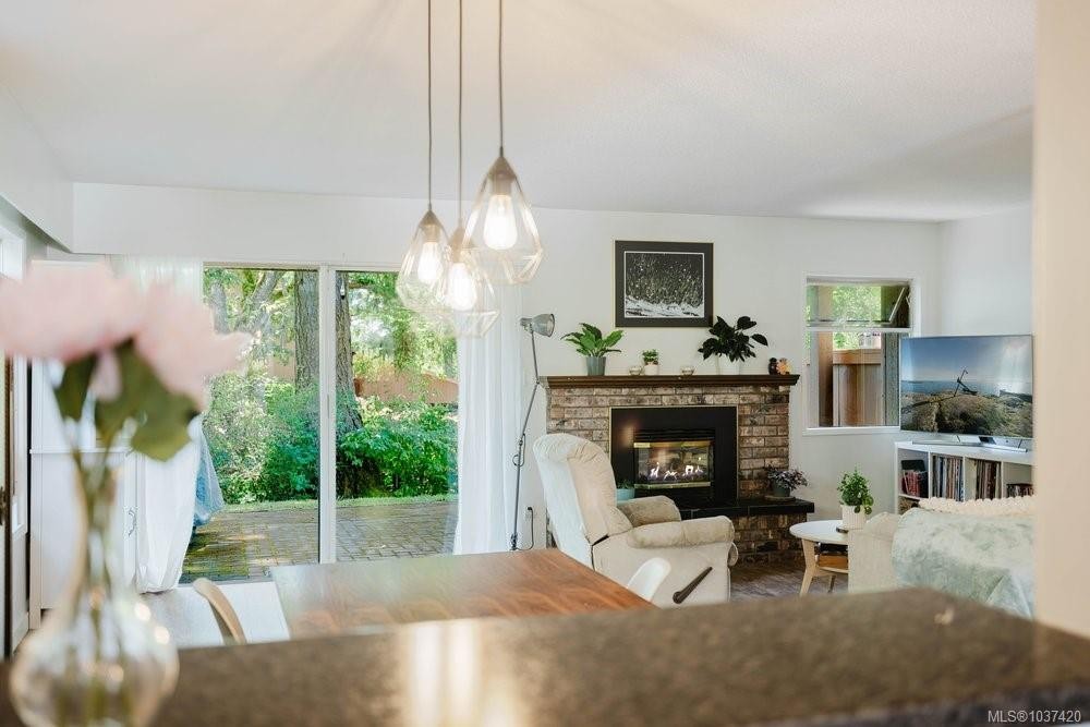 #3-933 Admirals Rd, Esquimalt, BC