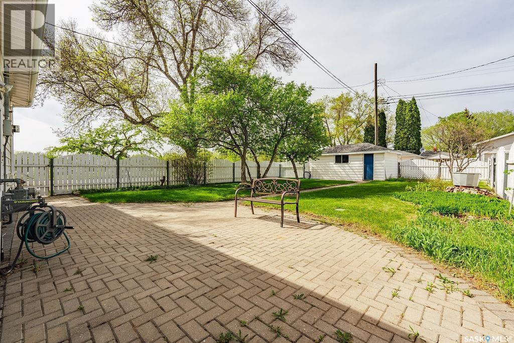 901 1St Street E, Saskatoon, SK - Outdoor