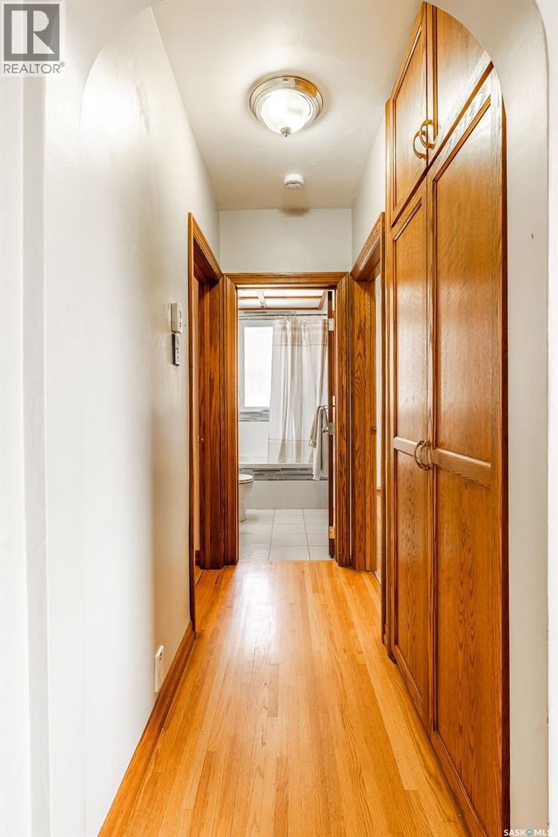 901 1St Street E, Saskatoon, SK - Indoor Photo Showing Other Room