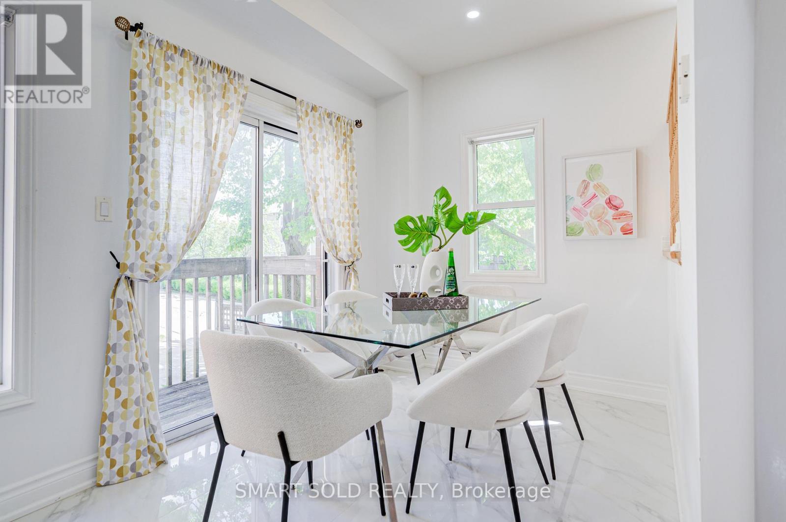 63 Michael Way, Markham, ON - Indoor Photo Showing Dining Room
