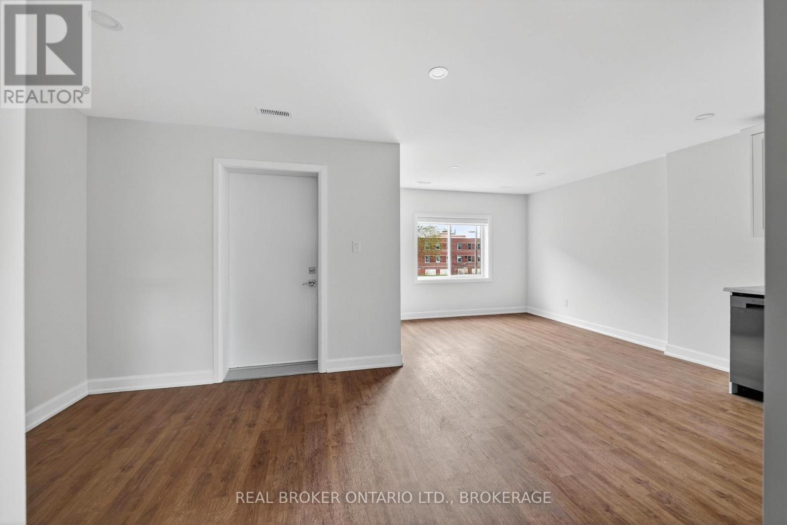 Unit #7B - 600 Second Street E, Cornwall, ON - Indoor Photo Showing Other Room