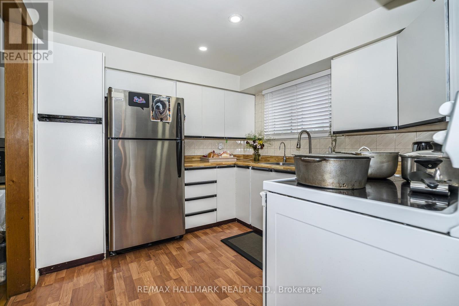 42 - 1330 Trowbridge Drive, Oshawa, ON - Indoor Photo Showing Kitchen