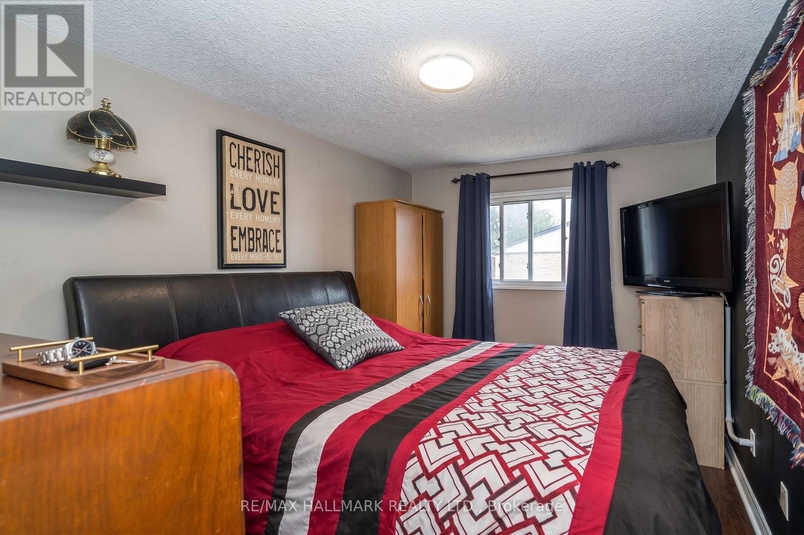 2nd Bedroom AI - 42 - 1330 Trowbridge Drive, Oshawa, ON - Indoor Photo Showing Bedroom