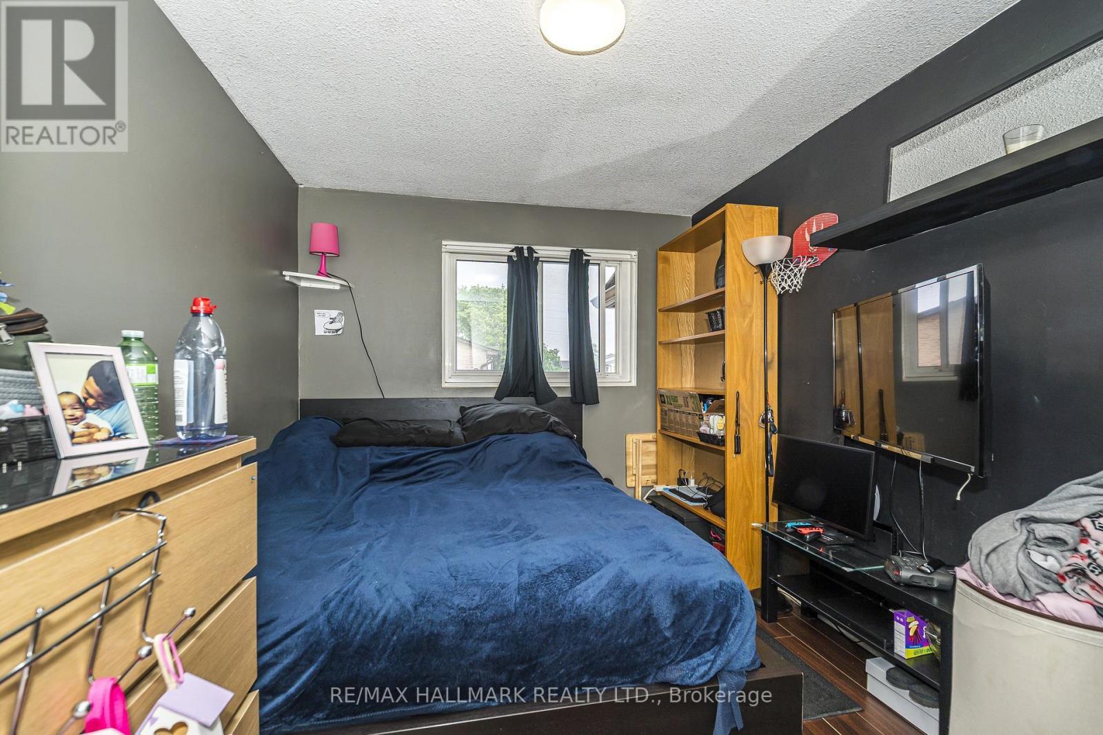 3rd Bedroom - 42 - 1330 Trowbridge Drive, Oshawa, ON - Indoor Photo Showing Bedroom
