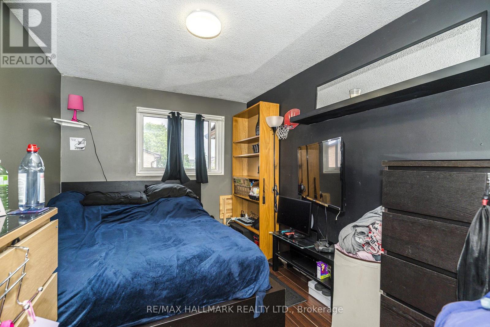 3rd Bedroom - 42 - 1330 Trowbridge Drive, Oshawa, ON - Indoor Photo Showing Bedroom