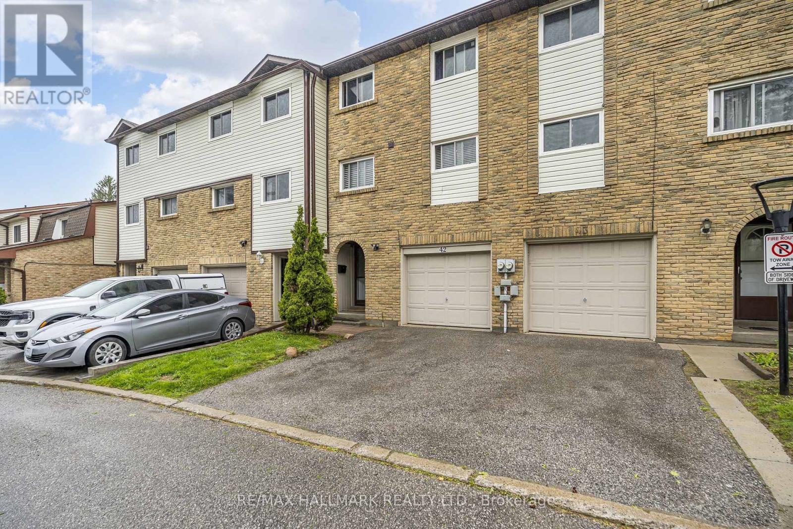 42 - 1330 Trowbridge Drive, Oshawa, ON - Outdoor