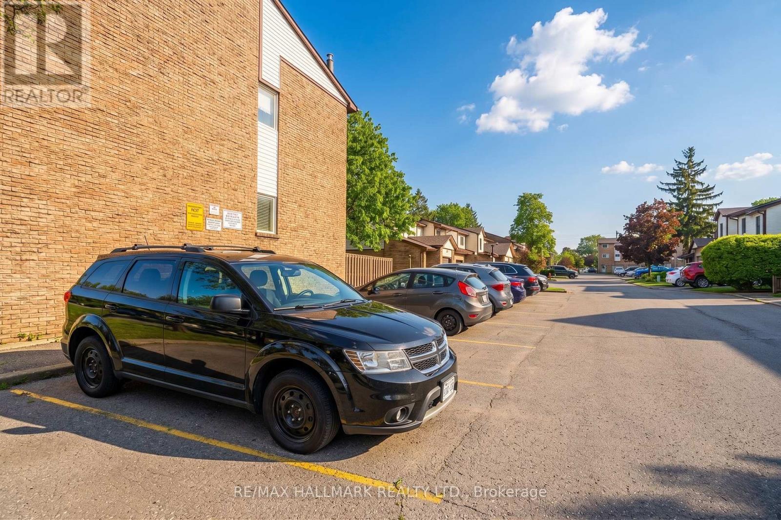 42 - 1330 Trowbridge Drive, Oshawa, ON - Outdoor