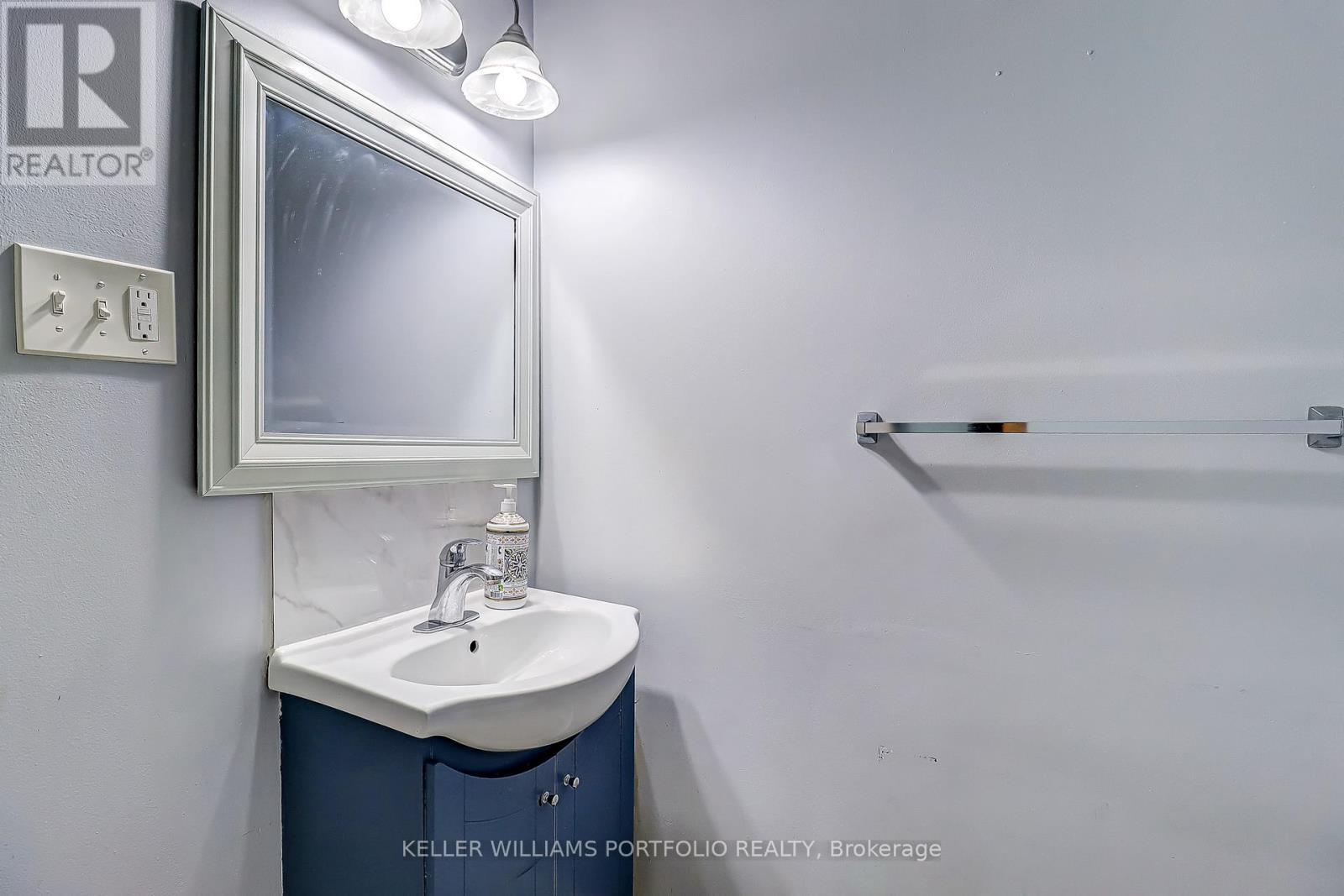 Lower Unit - 97 Dobson Drive, Ajax, ON - Indoor Photo Showing Bathroom