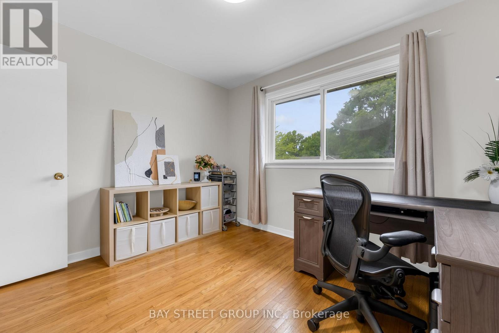8 Glenbarr Road, St. Catharines, ON - Indoor Photo Showing Office