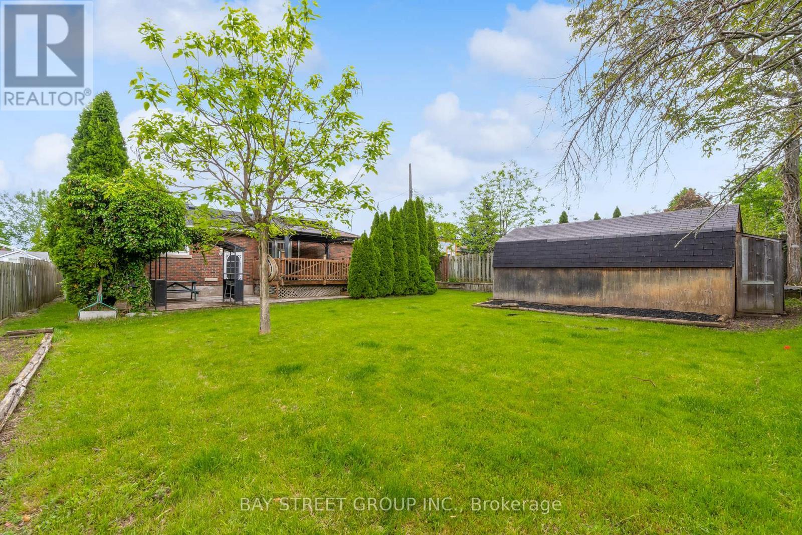 8 Glenbarr Road, St. Catharines, ON - Outdoor