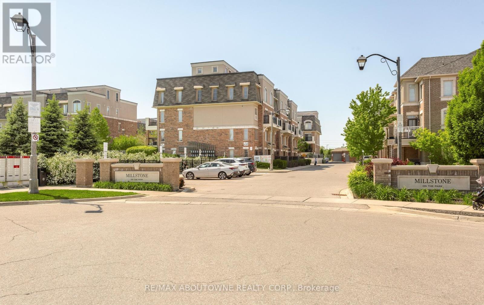 1 - 2441 Greenwich Drive, Oakville, ON