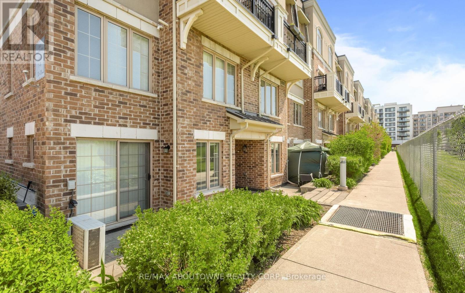 1 - 2441 Greenwich Drive, Oakville, ON