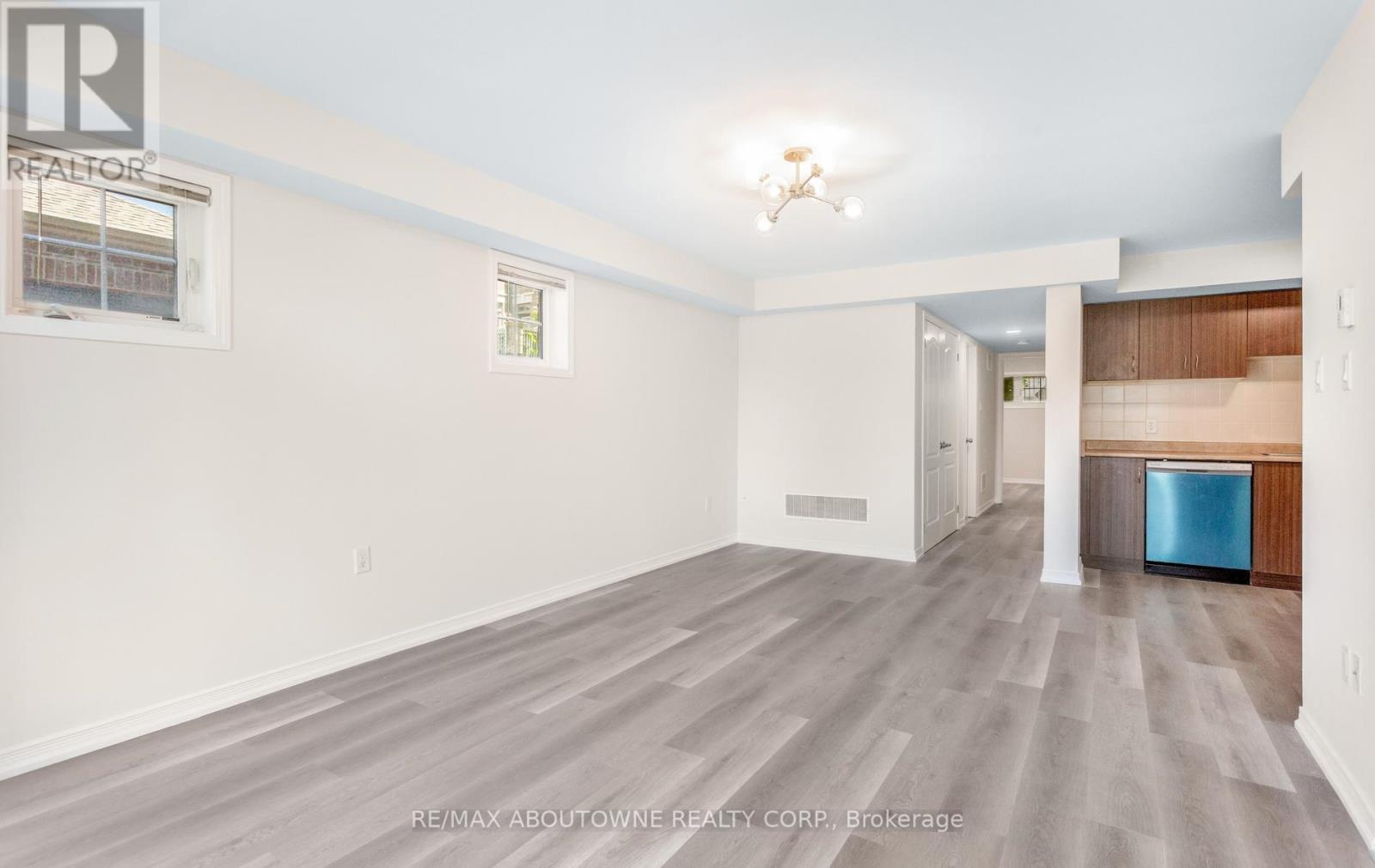 1 - 2441 Greenwich Drive, Oakville, ON