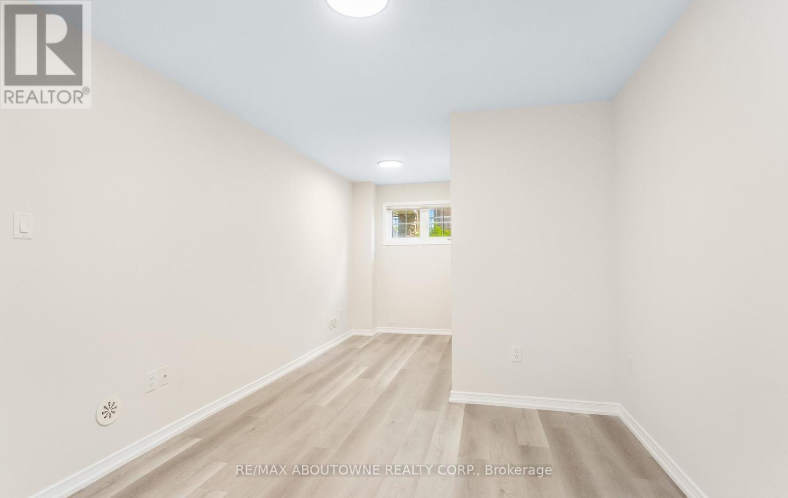 1 - 2441 Greenwich Drive, Oakville, ON