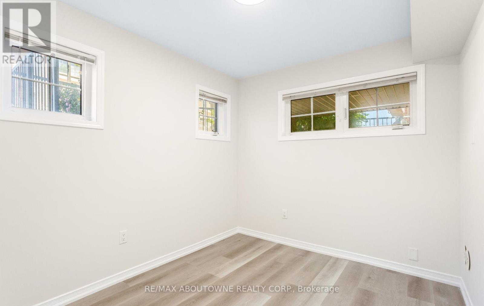 1 - 2441 Greenwich Drive, Oakville, ON