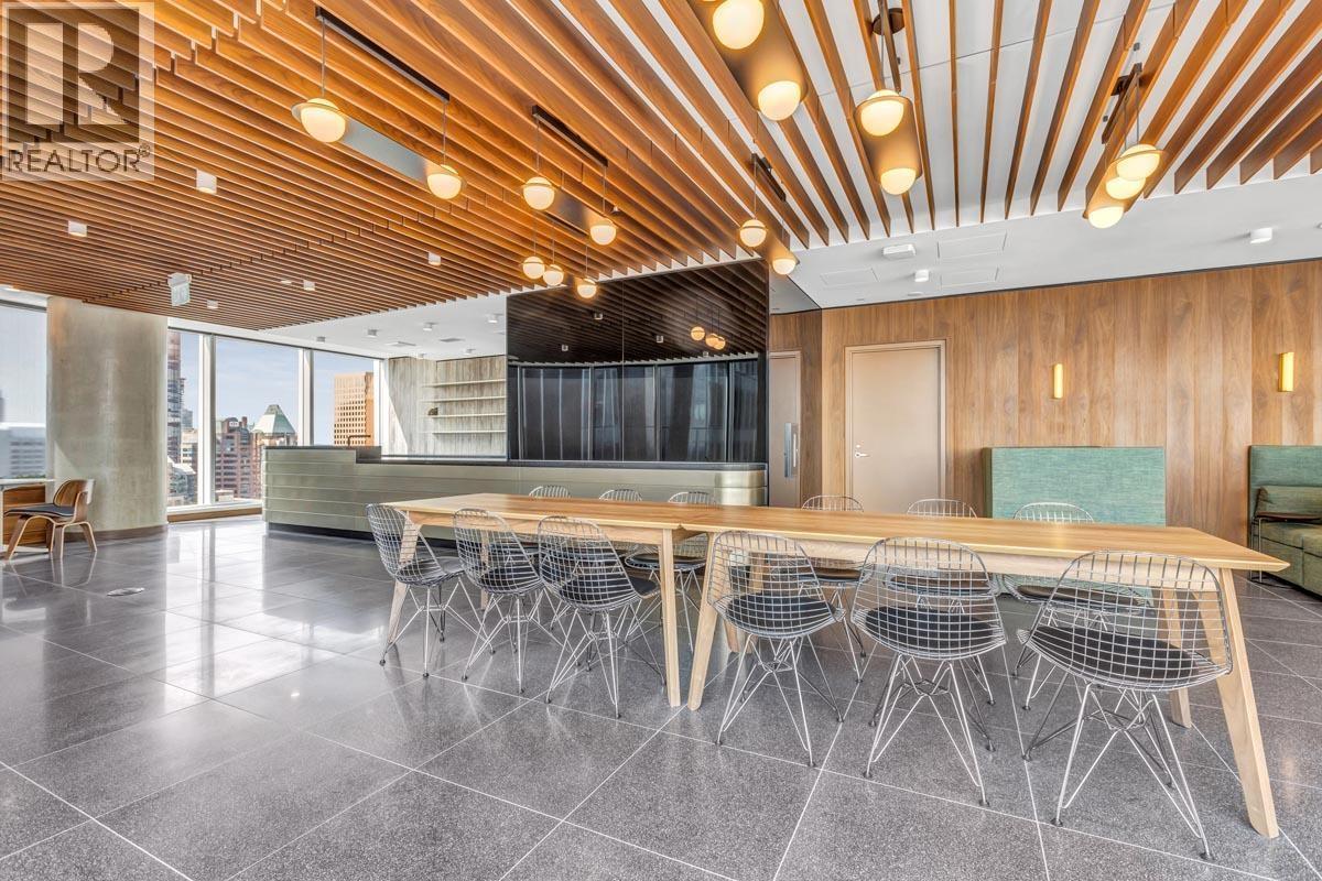 540 320 Granville Street, Vancouver, BC