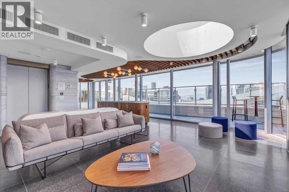 540 320 Granville Street, Vancouver, BC