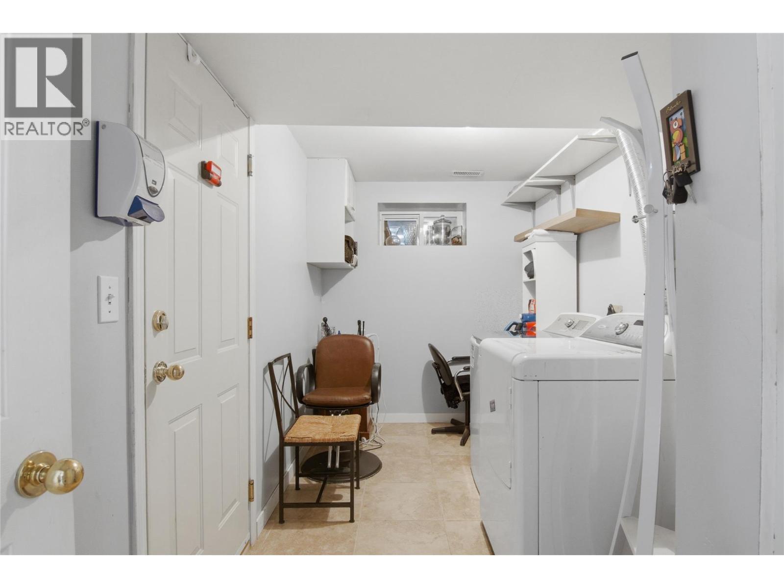 87 Thor Drive, Kamloops, BC - Indoor Photo Showing Laundry Room