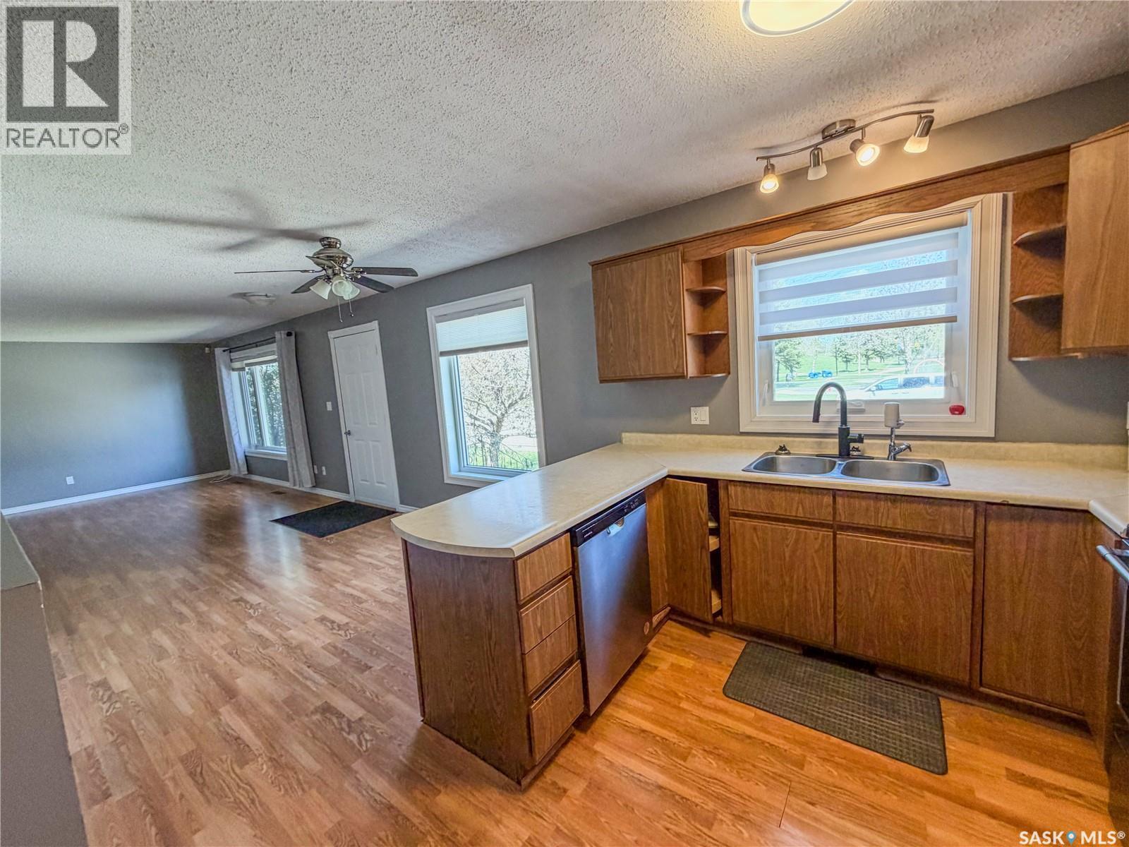 80 Morrison Drive, Yorkton, SK - Indoor Photo Showing Kitchen With Double Sink