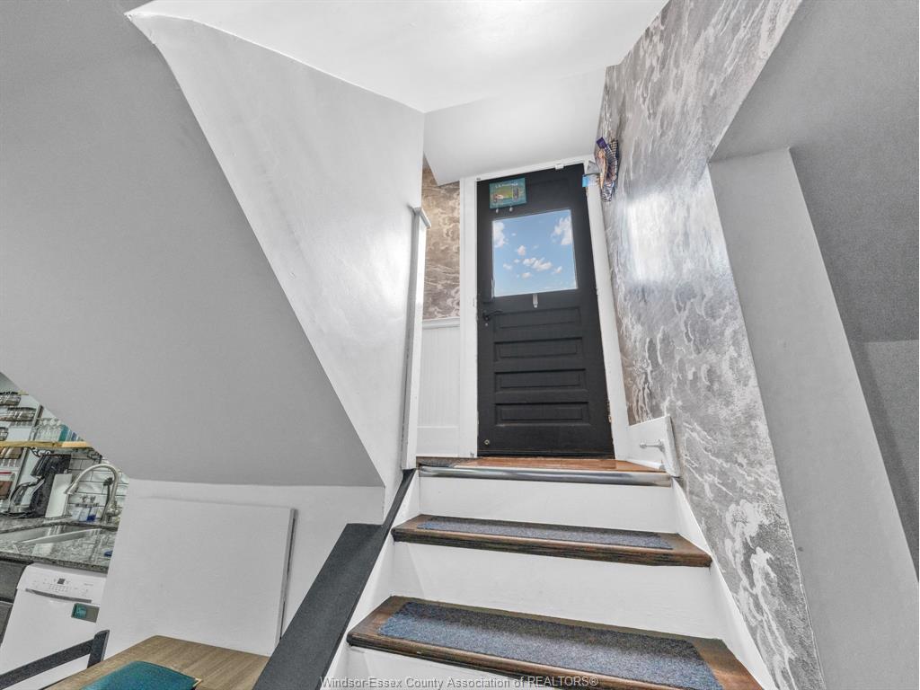 Lower Unit-1029 Parent, Windsor, ON