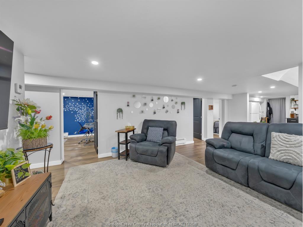 Lower Unit-1029 Parent, Windsor, ON